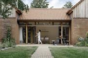 solarlux-glas-faltwand-woodline-ref01812-8948